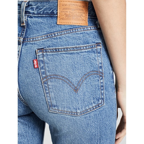 Levi’s wedgie jean - Picture 2 of 4